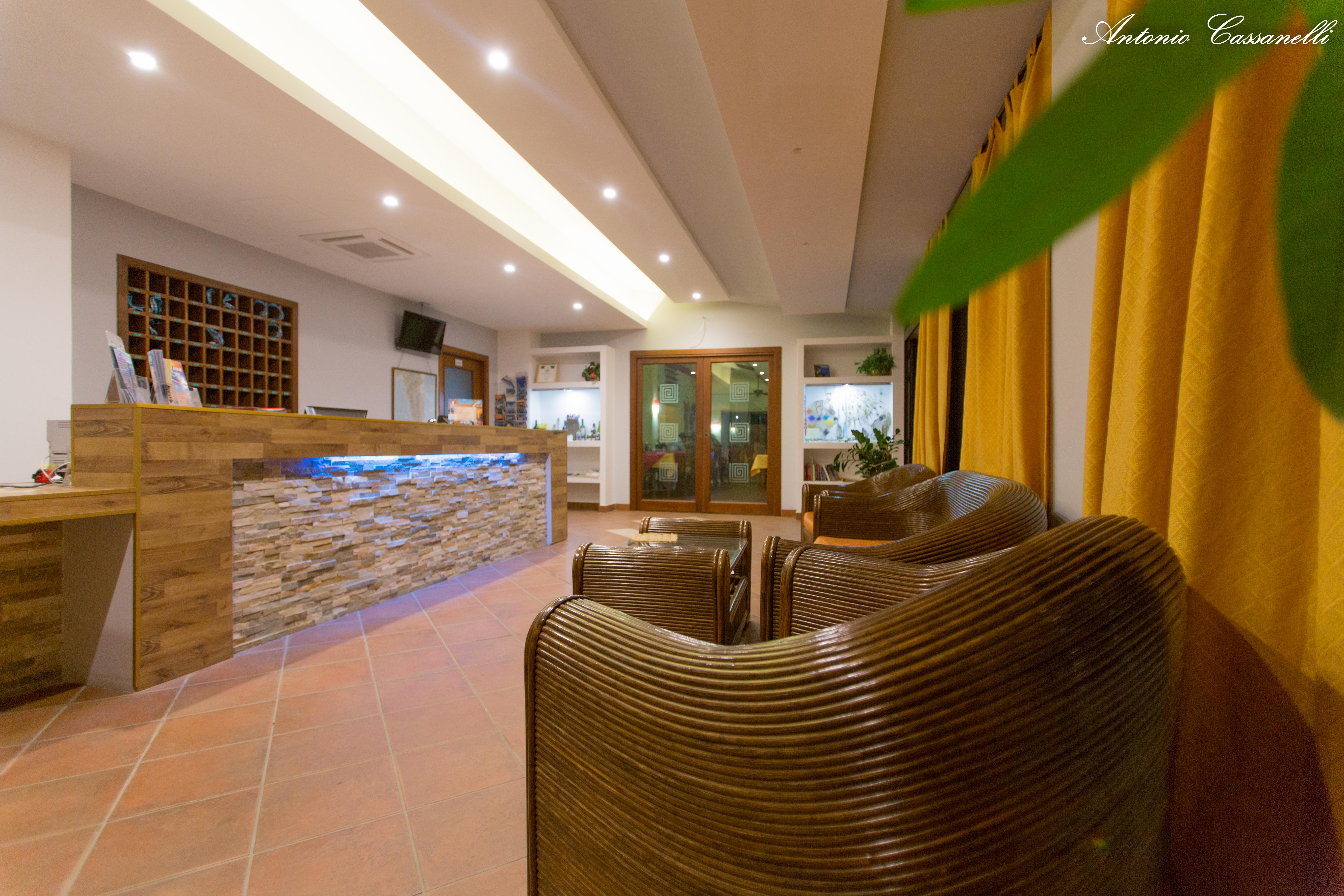 Residence Hotel La Taverna Capo Vaticano Eksteriør billede