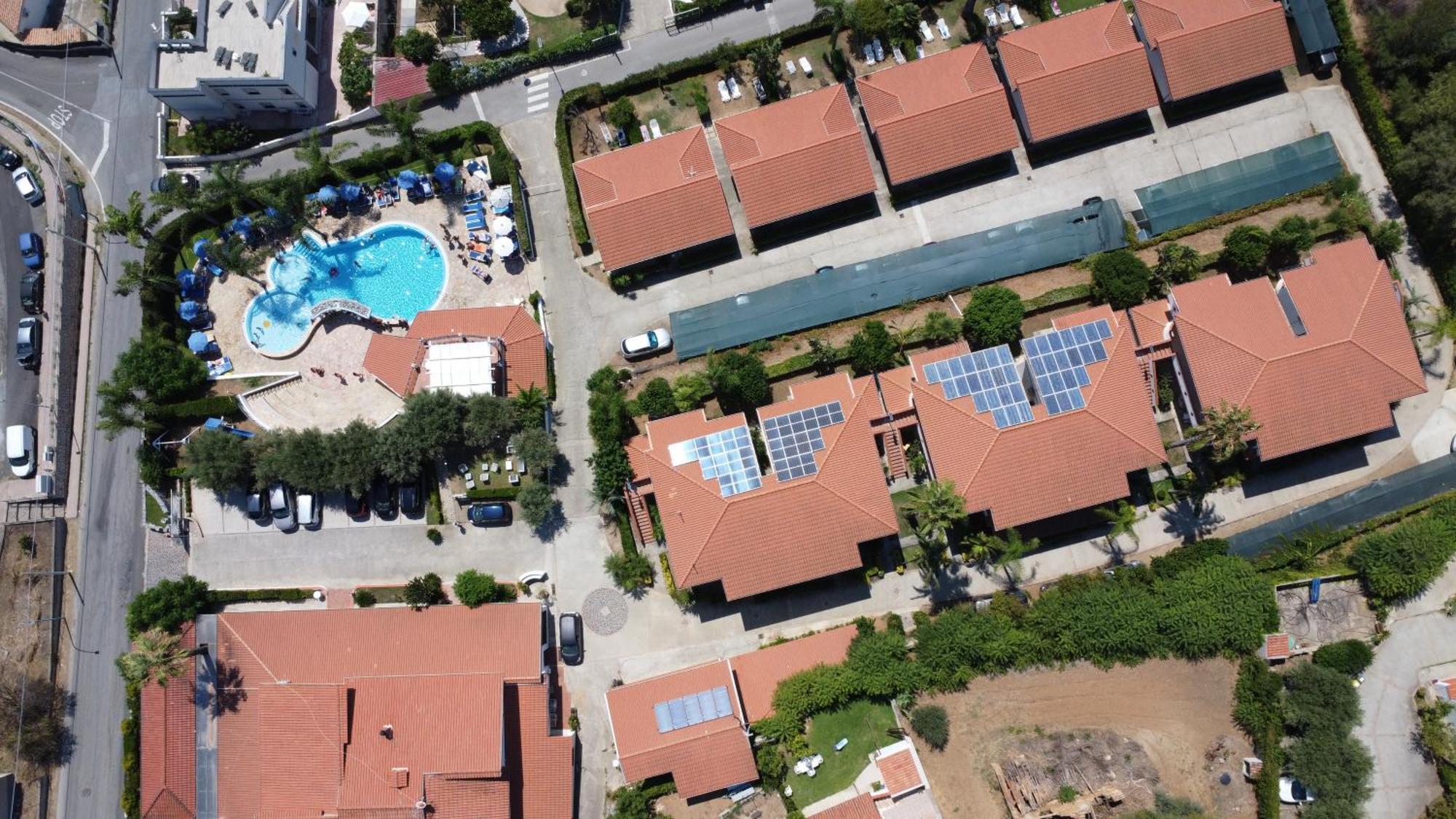 Residence Hotel La Taverna Capo Vaticano Eksteriør billede