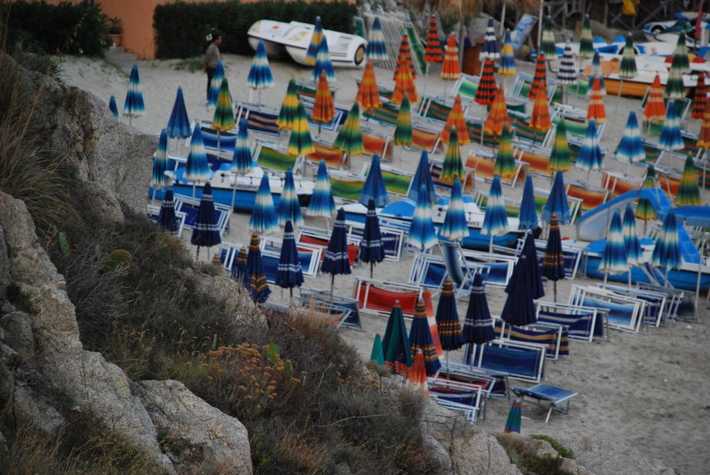 Residence Hotel La Taverna Capo Vaticano Eksteriør billede