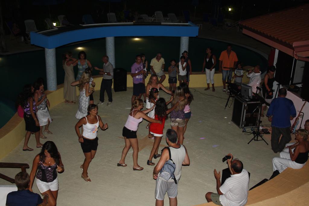 Residence Hotel La Taverna Capo Vaticano Eksteriør billede